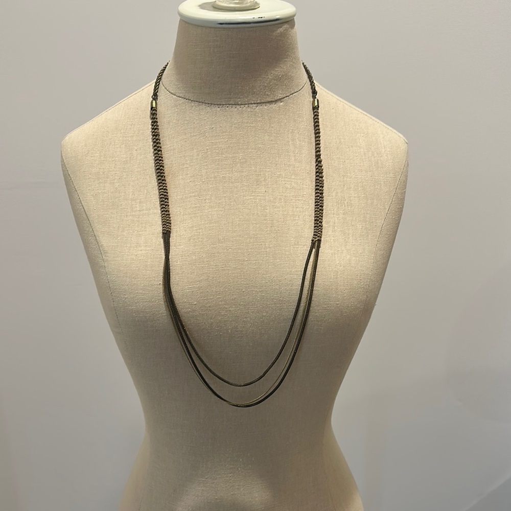 Elegant Gold Necklace